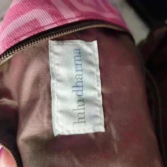 Lulu Dharma Tote Weekender Overnight Duffle Travel Carry On Shoulder Strap. - Picture 8 of 9